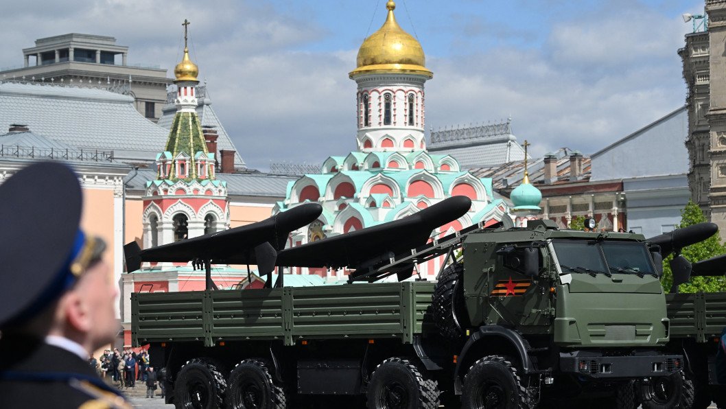 Russia Builds Up 20,000 Troops for Planned Offensive in Southeastern Ukraine