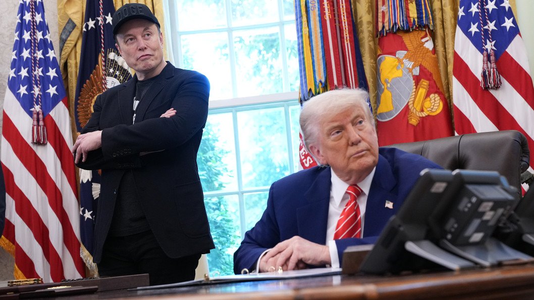 Trump and Musk Deny Involvement in Starlink Disruptions Over Ukraine