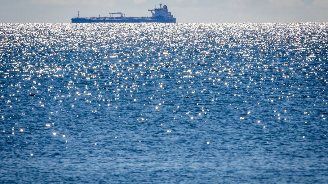 France Investigates Oil Tanker Linked to Russia’s Shadow Fleet Over Sanctions Violation