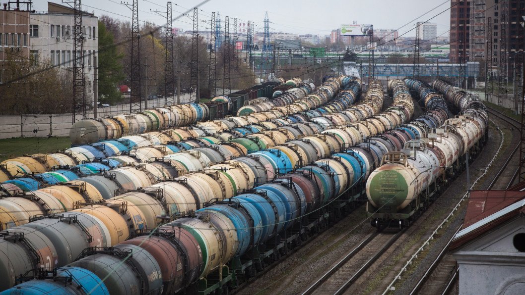 Russian Railways Spiral Into $45 Billion Debt Amid Freight Collapse