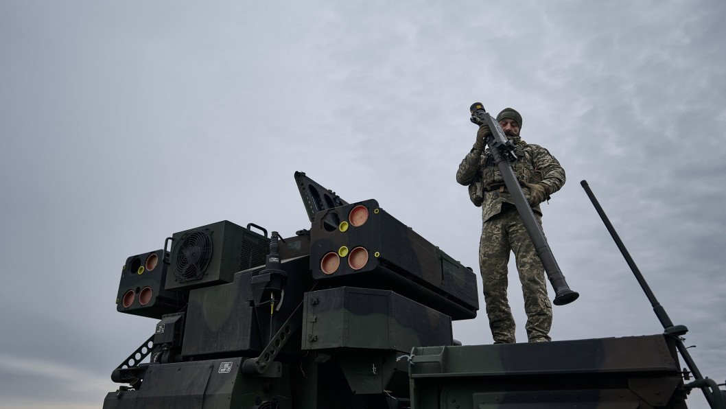 Canadian PM Announces Major $633 Million Military Aid Package for Ukraine