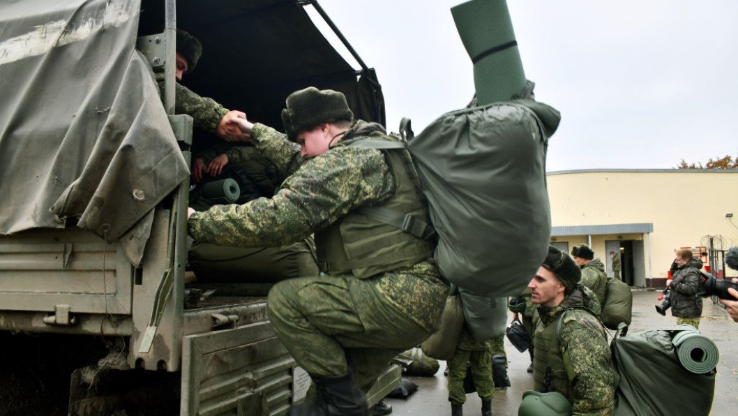 Putin Signs Military Draft for 135,000 Citizens Amid Ongoing Mobilization Plans