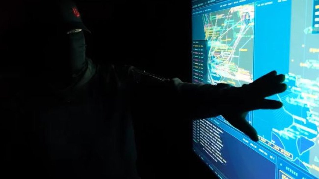 Inside Ukraine’s Palantir-Powered AI War Room Guiding Drone Strikes Deep Into Russia