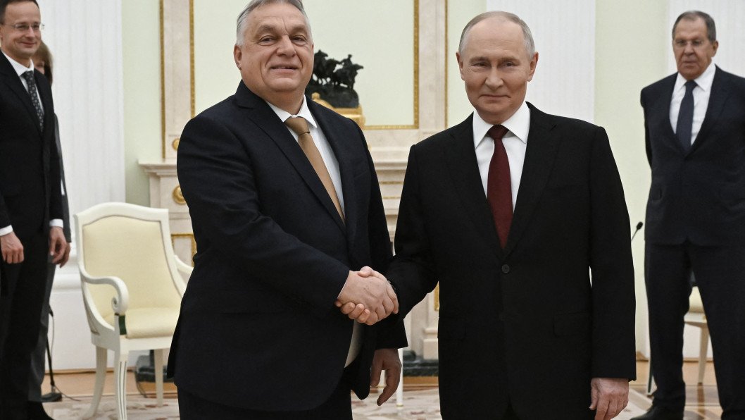 Orbán visita a Putin en Moscú para hablar sobre energía y «apenas puede evitar» discutir sobre Ucrania