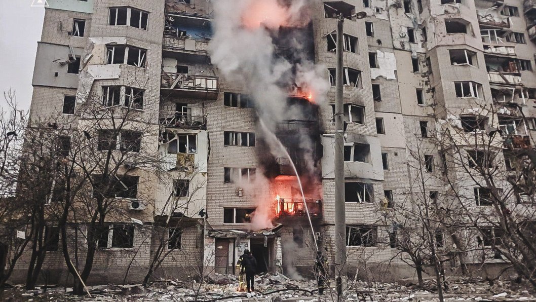 Sweeping Russian Attack Hits Multiple Regions of Ukraine, Casualties Reported