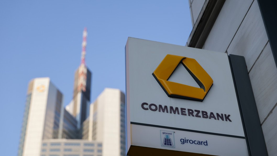 German Banks Freeze Russian Clients’ Accounts Citing Sanctions and Money Laundering Risks