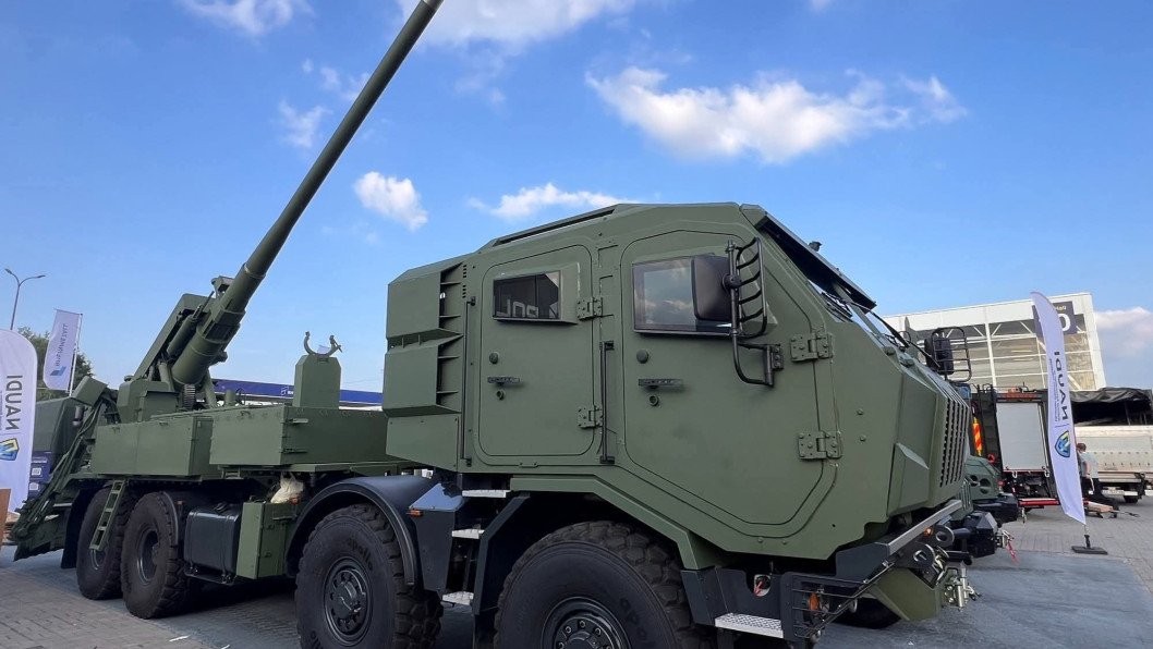 Ukraine Showcases Combat-Proven Bohdana 155mm Howitzer at Poland’s MSPO 2025 Defense Expo