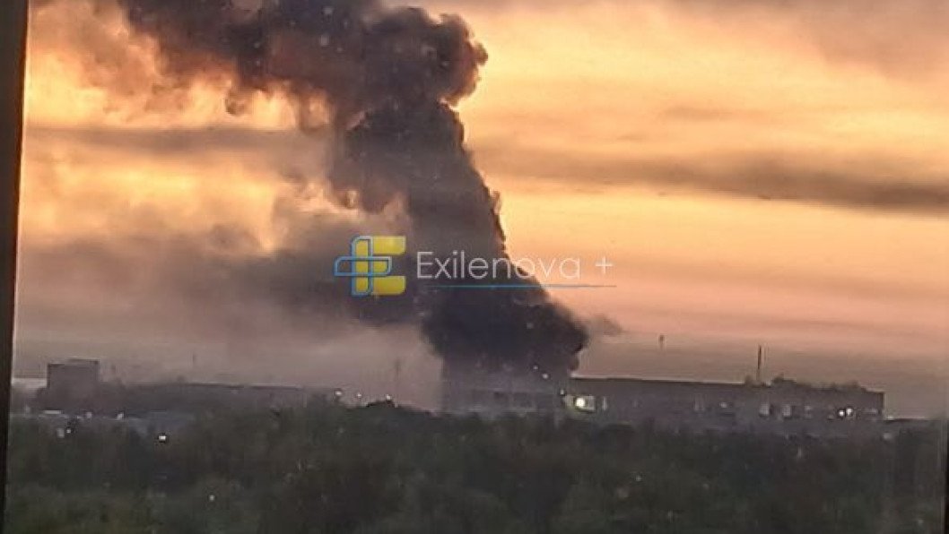 Más de 400 drones atacan la región de Moscú y provocan incendios en un depósito de petróleo y megacentros logísticos