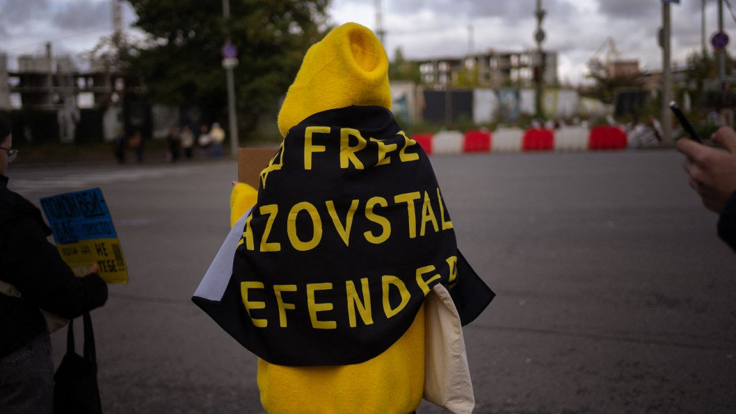 Russia Sentences Azov and Aidar Battalion Fighters to Almost 20 Years in Prison for Terrorism