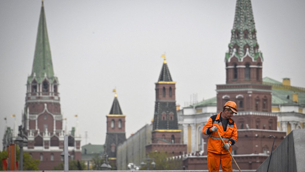Facing Labor Crunch, Russia Plans Influx of Indian Workers in 2026