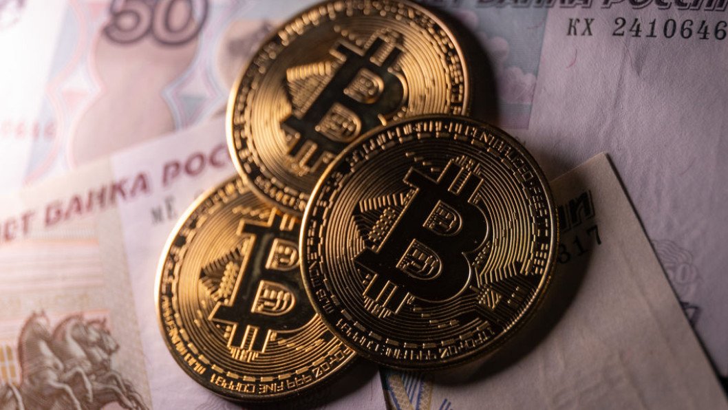 La UE prepara una prohibición total de toda actividad con criptomonedas rusas