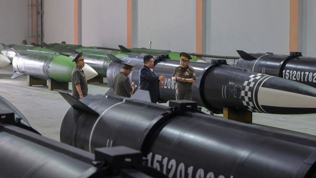 Kim Jong Un Visits New Weapons Factory, Signals Support for Russia’s War Before China Trip