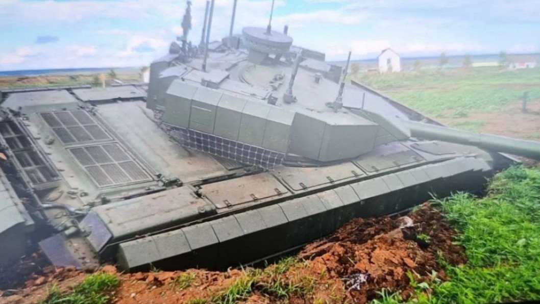 Russia Debuts New Shturm Robotic Tank—It Loses Connection and Gets Stuck in the Mud