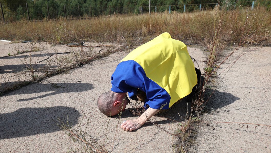 Russia Operates Systematic Torture Network for Ukrainian Prisoners of War, Intelligence Reports