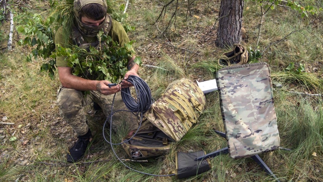 How Starlink Keeps Ukraine’s Military Online and Ahead in Battle