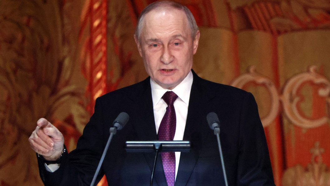 How Putin’s War Rhetoric Has Changed As Russia Weakens: Then vs Now