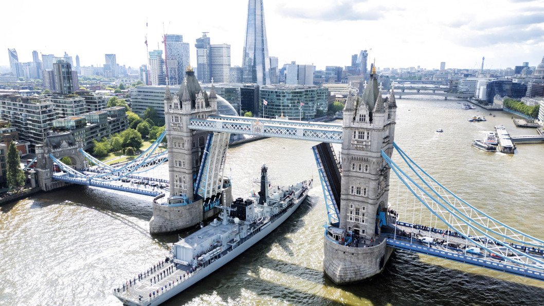 UK Royal Navy Prepares Command Hub to Hunt Russia’s Shadow Fleet