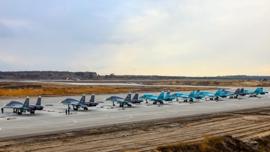 Ukraine Reportedly Strikes Russian Su-34 Bombers Using Storm Shadow Missiles