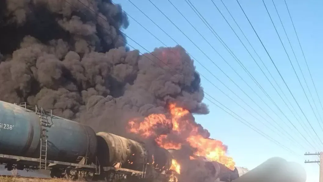 Ukraine Hits Over 100 Russian Trains as Drones Target Moscow’s Fuel Lifeline
