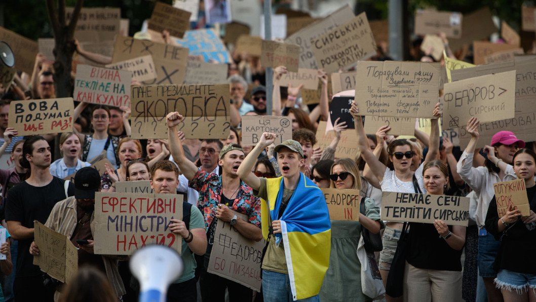 Over 5,000 Rally in Kyiv as Pro-Fedorov Protests Spread Across Ukraine and Abroad