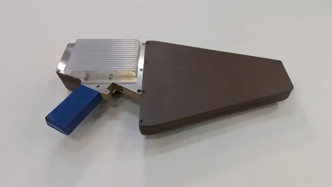 Ukraine Introduces an Innovative Electronic Pistol to Jam Russian Drones