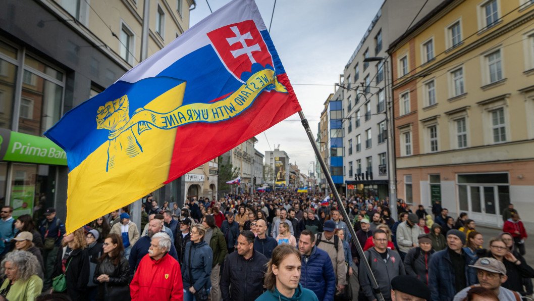 Ukrainian Refugees Contribute Twice as Much to Slovakia’s Budget as Aid Costs