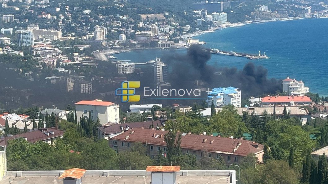 Ukraine’s Naval Drones Reach Yalta—and One Appears to Be Carrying FPVs Ashore