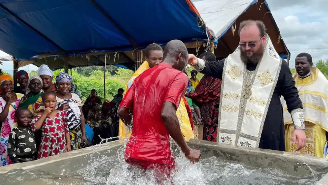 Rusia amplía su influencia en África mediante la Iglesia Ortodoxa y despliegues militares