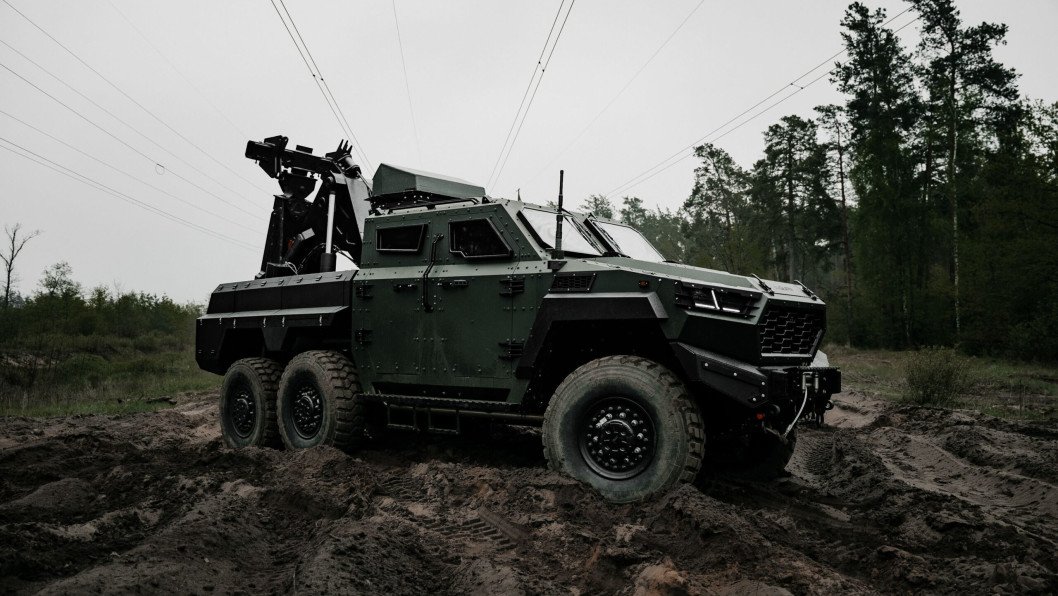 Ukraine Unveils New 6×6 Armored Recovery Vehicle Built to Rescue Damaged NATO Armor