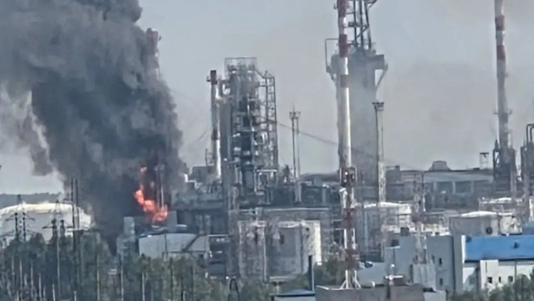 Ukrainian Drones Strike One of Western Siberia’s Largest Oil Refineries Nearly 2,000 km From Border