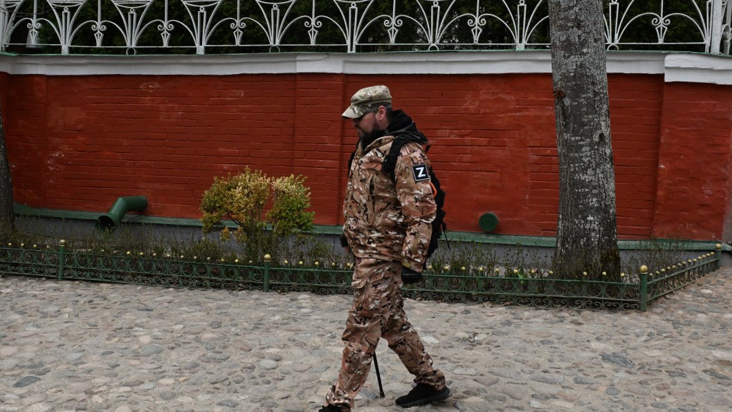 Mandos rusos amenazan con fusilar a soldados que se niegan a participar en asaltos cerca de Kupiansk, según una interceptación ucraniana