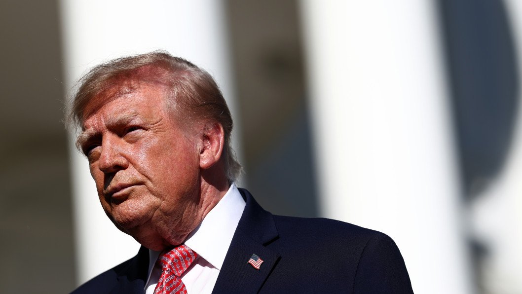 Trump Reportedly Asked Musk to Reconsider Starlink Restrictions in Ukraine