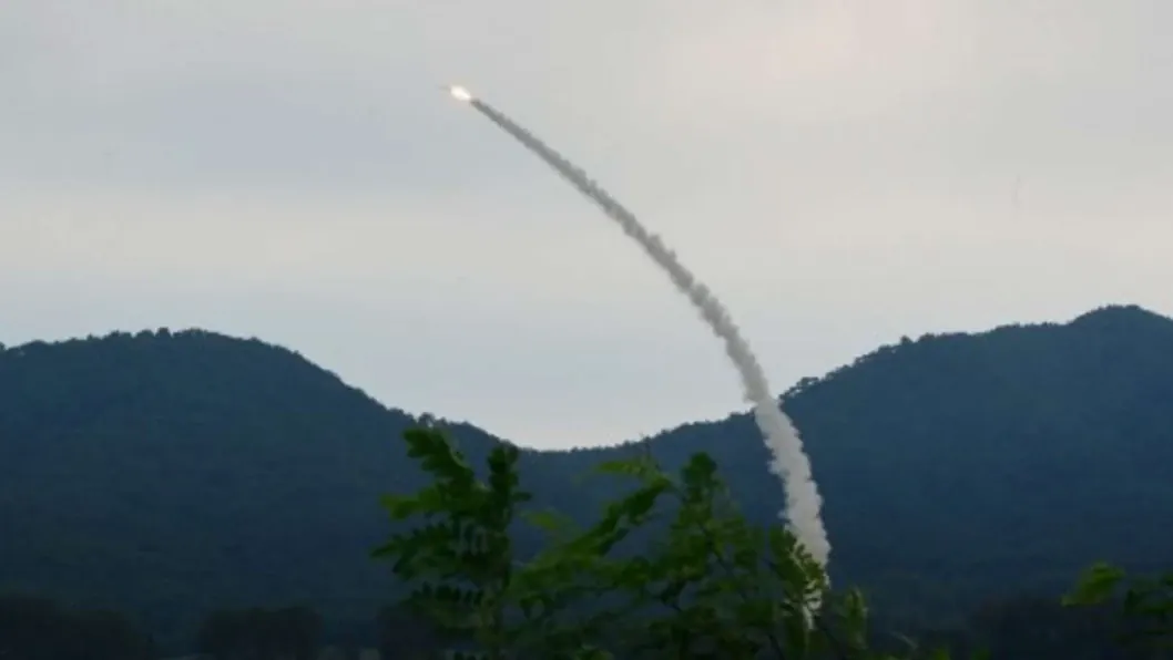 Con el respaldo de Rusia, Corea del Norte presenta misiles para derribar drones y aviones F-35 estadounidenses