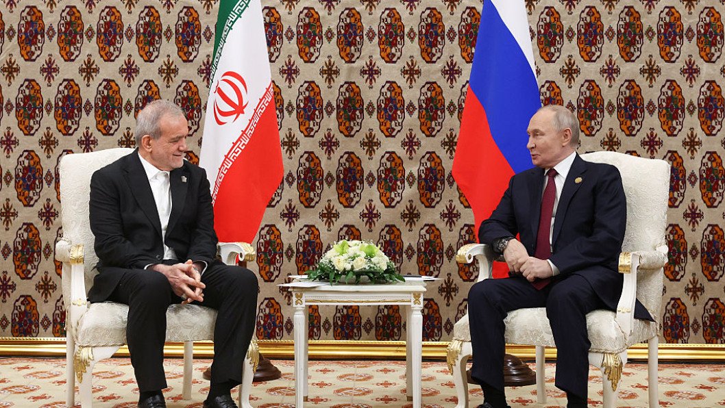 Iranian President Thanks Russia for Providing “Inspiration” in War