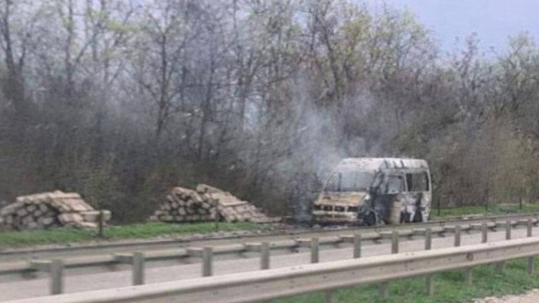 Russian Strike on Service Vehicle Between Kramatorsk and Sloviansk