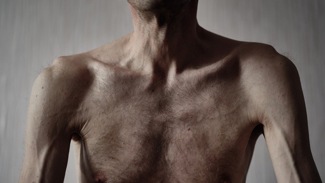 El “equipo de caballero” de la tortura: relatos de primera mano revelan el brutal sistema de abuso de prisioneros de guerra de Rusia