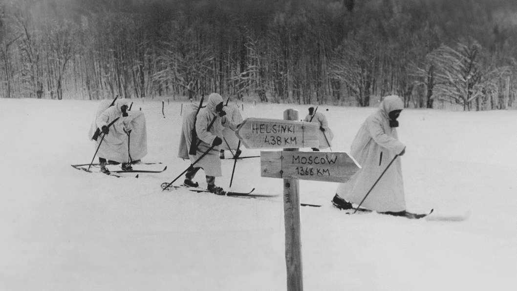 Cómo Finlandia se pone en guardia contra Rusia y vuelve a entrenarse para la guerra