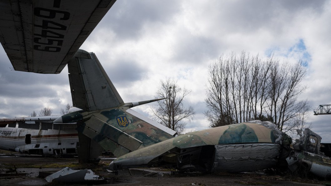 Russia Strikes Kyiv Airports Ahead of Scheduled US Delegation Arrival