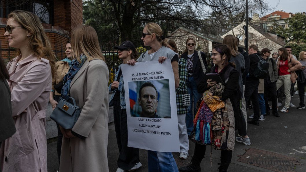 Russia to Seize Expatriates' Property Over Anti-War Criticism