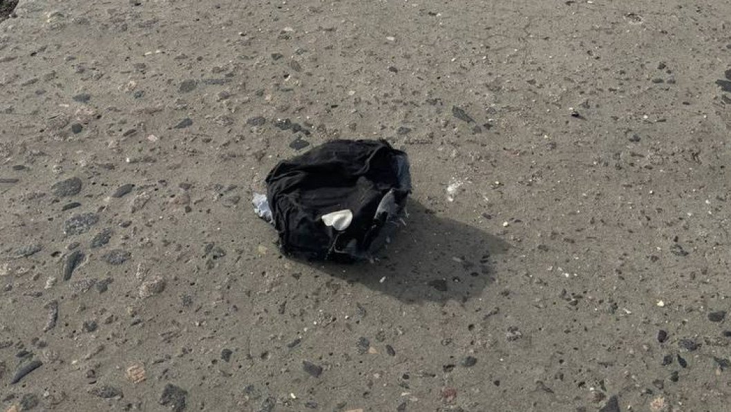 Explosivos ocultos en objetos: Rusia dispersa minas casi invisibles en zonas urbanas de Kherson