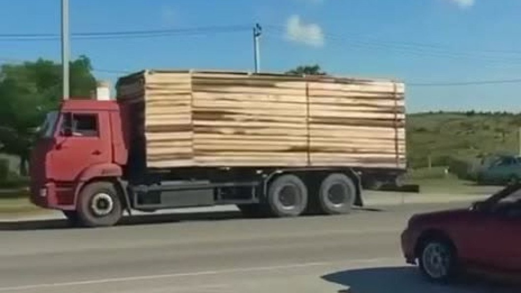 Russia Is Hiding Fuel for Crimea in Water and Milk Tankers. Ukrainian Drones Still Find It