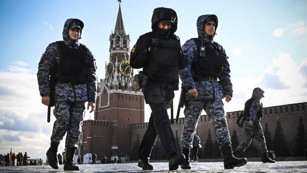 Chaos Inside the Kremlin: Russia’s War in Ukraine Fuels Elite Infighting