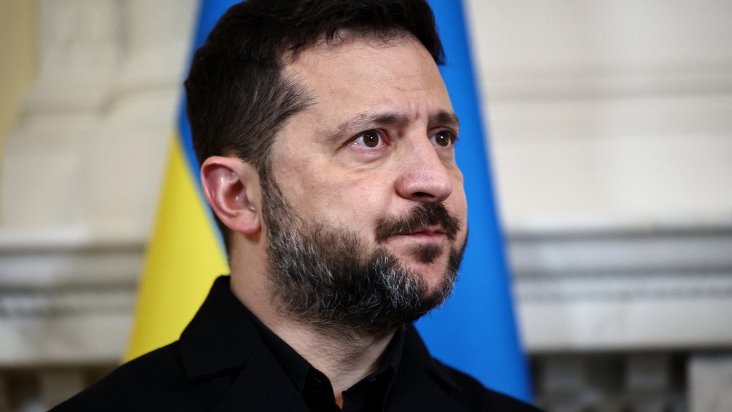 “This is a Serious Mistake”: Zelenskyy Slams Starlink Restrictions