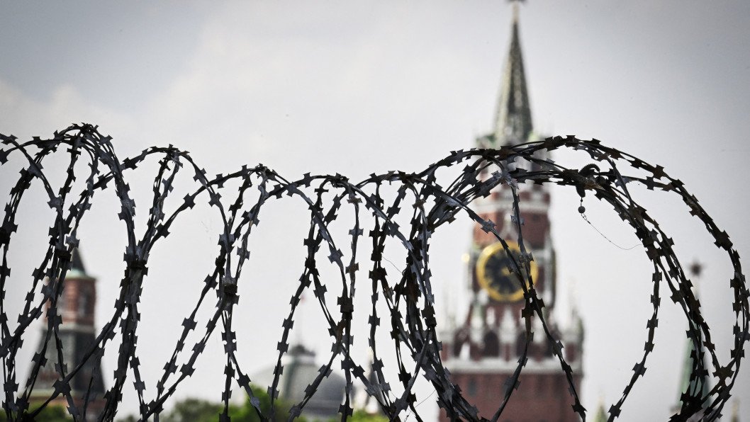Kremlin Rejects US Sanctions-for-Prisoners Deal, Calls Proposal "Completely Inappropriate"