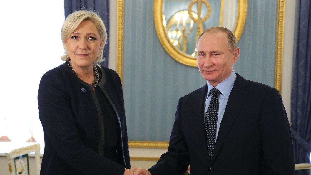 French Court Bans Pro-Russian Politician Marine Le Pen From Elections Over Misuse of EU Funds
