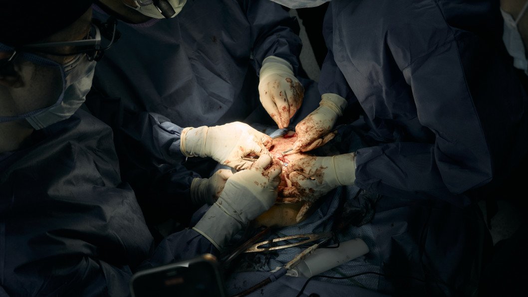 They Rebuild Faces of Ukrainian Soldiers Scarred by Russia’s War—Inside the Operating Rooms