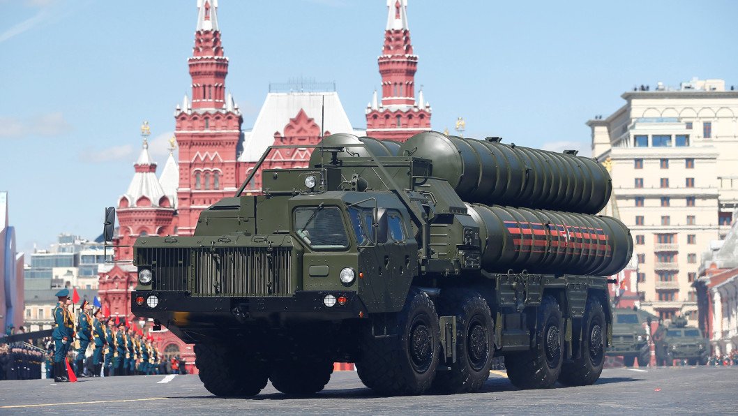 Ukrainian Forces Strike Russian S-400, Radar and Logistics Sites Across Multiple Regions