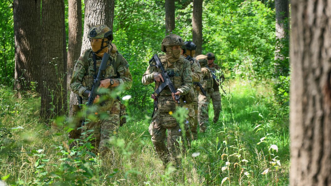 Russian Troops Push Toward Sloviansk—Ukraine’s Counterattacks Stop Them Cold