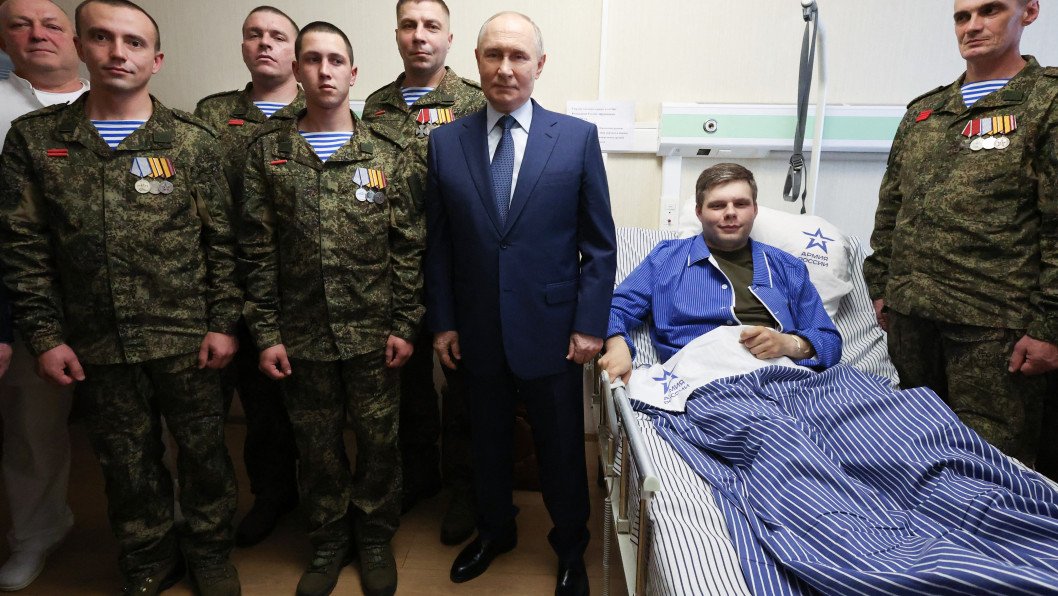 “Catastrophic” Flu Outbreak Reportedly Cripples Russian Troops on Kherson Front