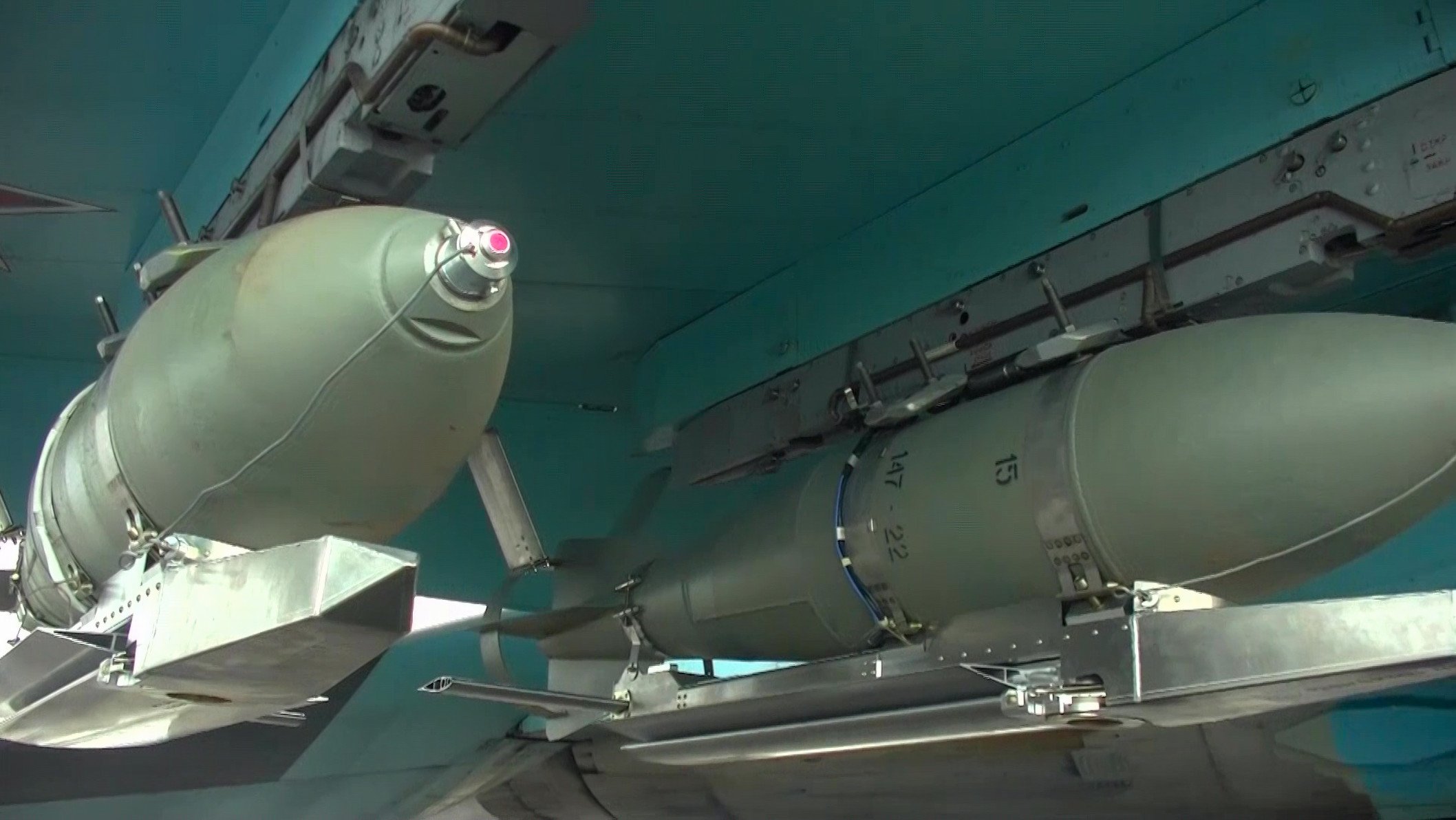 Russia Upgrades Glide Bombs With Anti-Jam Tech to Hit Targets 95 km ...